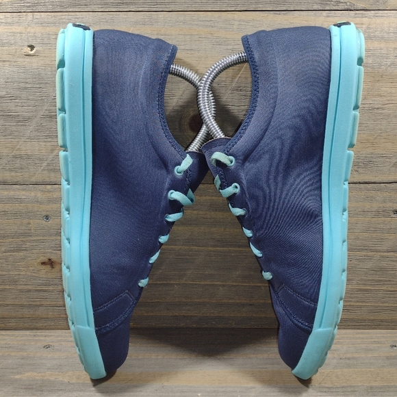 Reebok Shoes - Picture 7 of 9